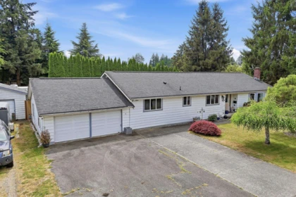19660 35a Avenue, Langley, BC, Langley — Single Family Residence for sale