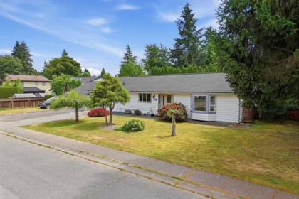 19660 35a Avenue, Langley, BC, Langley — Single Family Residence for sale