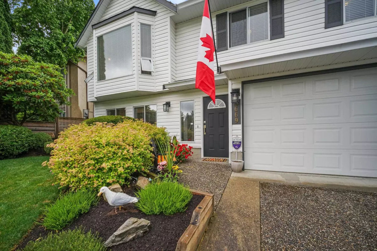 Living Room Photo of 3669 Bulkley Street, Abbotsford, BC
