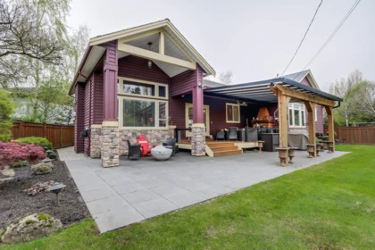 Garden / Landscaping Photo of 8760 Fairdell Crescent, Richmond, BC