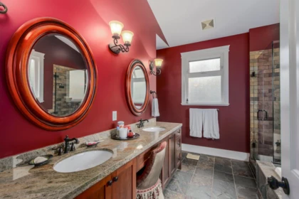 Powder Room Photo of 8760 Fairdell Crescent, Richmond, BC