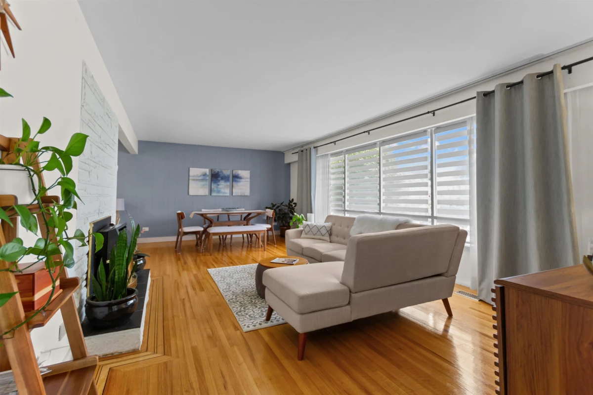 Living Room Photo of 1856 Windermere Avenue, Port Coquitlam, BC