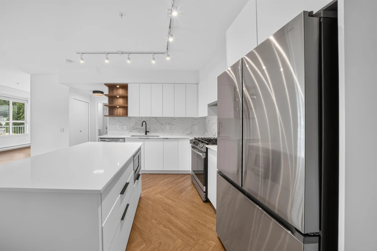 Dining Area Photo of 506 3229 St Johns Street, Port Moody, BC