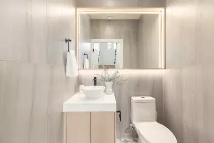 Guest Bathroom Photo of 1 3633 Turner Street, Vancouver, BC