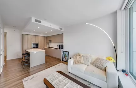 4006 3809 Evergreen Place, Burnaby, BC, Burnaby — Apartment/Condo for sale