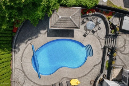 Community Amenities Photo (Clubhouse) of 16452 93a Avenue, Surrey, BC