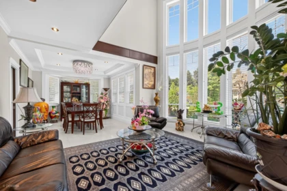 Kitchen Island Photo of 16452 93a Avenue, Surrey, BC