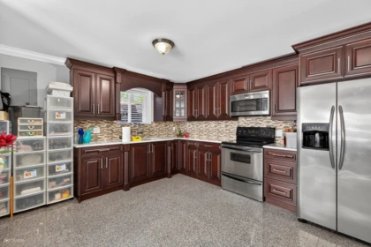 Outdoor Kitchen Photo of 16452 93a Avenue, Surrey, BC