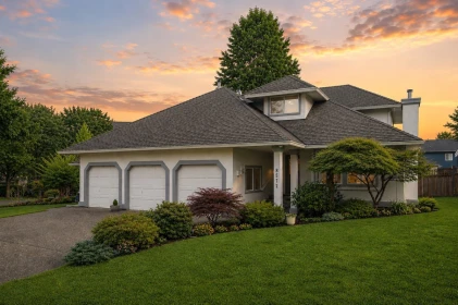 8572 164a Street, Surrey, BC, Surrey — Single Family Residence for sale