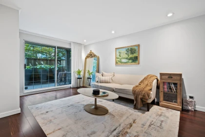 104 925 W 15th Avenue, Vancouver, BC, Vancouver — Apartment/Condo for sale