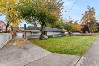 Breakfast Nook Photo of 9620 No. 3 Road, Richmond, BC