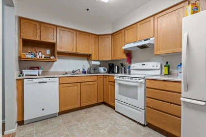 Breakfast Nook Photo of 106 9186 Edward Street, Chilliwack, BC