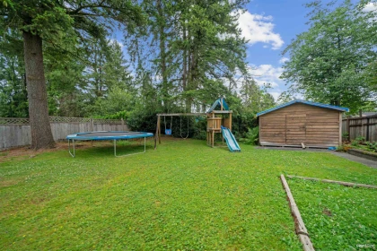 Garden / Landscaping Photo of 12142 227 Street, Maple Ridge, BC