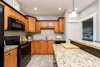 Kitchen Island Photo of 204 46021 Second Avenue, Chilliwack, BC
