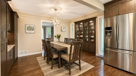 Kitchen Island Photo of 3017 Glendale Place, Abbotsford, BC