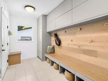 Mudroom Photo of 20261 41 Avenue, Langley, BC