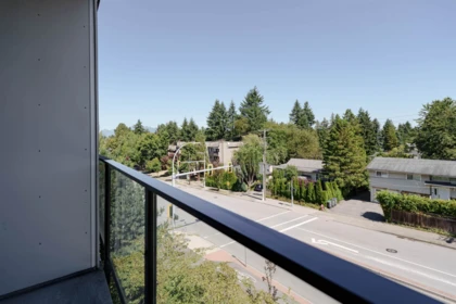 Kitchen Island Photo of 406 15388 105 Avenue, Surrey, BC