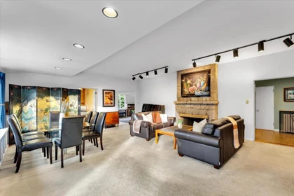 Breakfast Nook Photo of 360 Keith Road, West Vancouver, BC