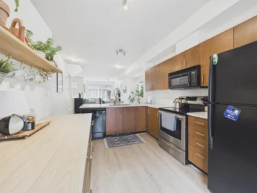 Kitchen Photo of 57 935 Ewen Avenue, New Westminster, BC