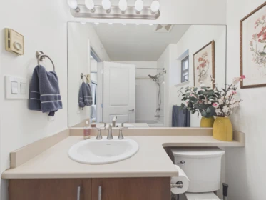 Primary Bathroom Photo of 57 935 Ewen Avenue, New Westminster, BC