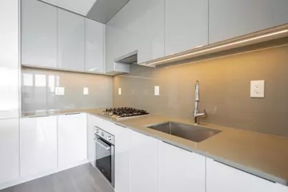 Hallway Photo of 3210 4711 Hazel Street, Burnaby, BC