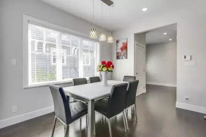 Kitchen Island Photo of 1493 Tilney Mews, Vancouver, BC