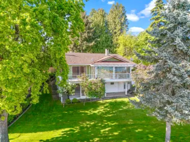 Primary Bedroom Photo of 2560 Bellevue Avenue, West Vancouver, BC