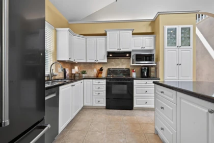 Breakfast Nook Photo of 4 3500 144 Street, Surrey, BC