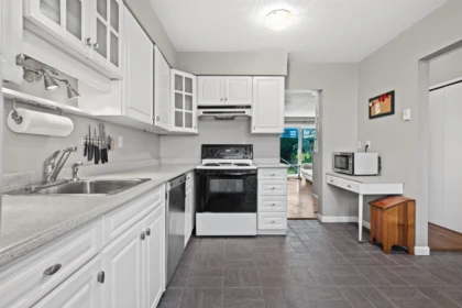 Kitchen Photo of 42 3151 Springfield Drive, Richmond, BC