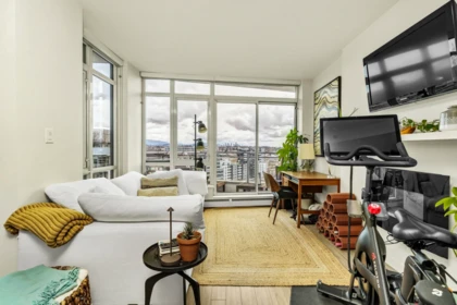 Breakfast Nook Photo of 1604 1775 Quebec Street, Vancouver, BC