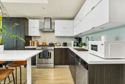 Kitchen Photo of 1604 1775 Quebec Street, Vancouver, BC