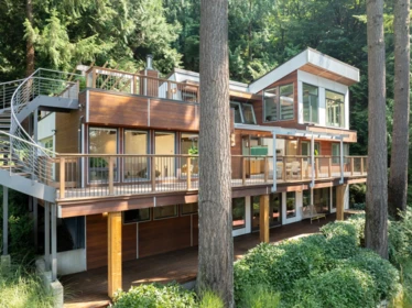 170 Sunset Drive, Lions Bay, BC, Lions Bay — Single Family Residence for sale