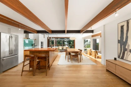 Kitchen Photo of 170 Sunset Drive, Lions Bay, BC