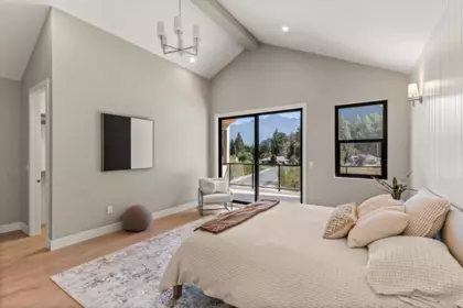 Basement Recreation Room Photo of 20057 Silver Creek Crescent, Hope, BC
