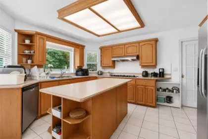 Kitchen Photo of 3780 Cunningham Drive, Richmond, BC