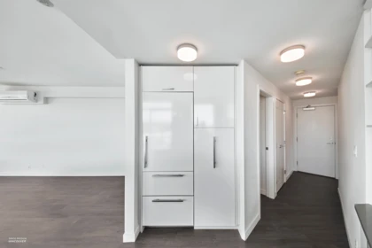 Laundry Room Photo of 1208 5599 Cooney Road, Richmond, BC