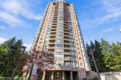 2205 9603 Manchester Drive, Burnaby, BC, Burnaby — Apartment/Condo for sale