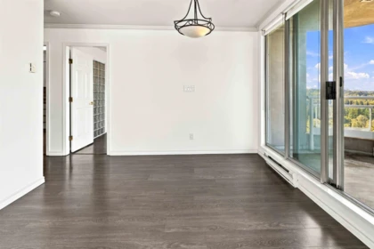 Primary Bedroom Photo of 2205 9603 Manchester Drive, Burnaby, BC