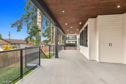 Outdoor Deck Photo of 2866 Evergreen Street, Abbotsford, BC
