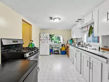 Mudroom Photo of 2521 Kitchener Street, Vancouver, BC