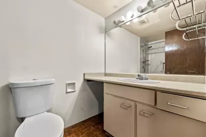 Hallway Photo of 212 550 E 6th Avenue, Vancouver, BC