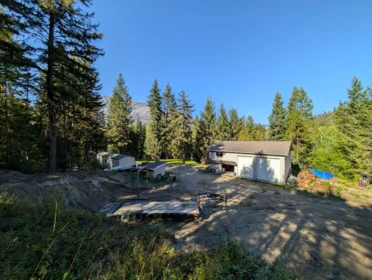 Powder Room Photo of 5745 W Gun Lake Road, Cadreb Other, BC