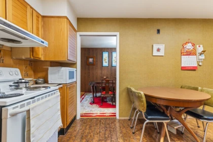 Primary Bedroom Photo of 4590 Highland Boulevard, North Vancouver, BC