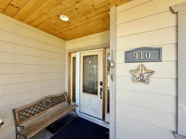 Office / Den Photo of 910 Oceanmount Boulevard, Gibsons, BC