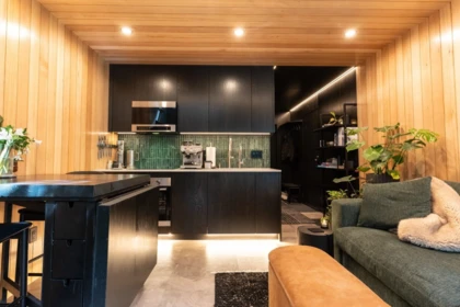 Kitchen Island Photo of 3 2158 Sarajevo Drive, Whistler, BC