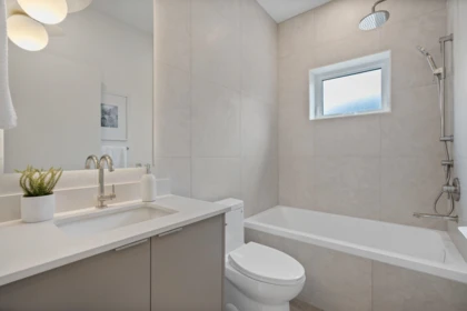Mudroom Photo of 2 2211 William Street, Vancouver, BC