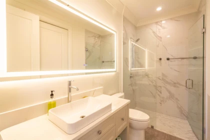 Primary Bathroom Photo of 3907 Hertford Street, Burnaby, BC