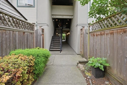 118 217 Begin Street, Coquitlam, BC, Coquitlam — Townhouse for sale