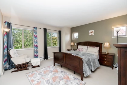 Entry Foyer Photo of 1 6033 168 Street, Surrey, BC