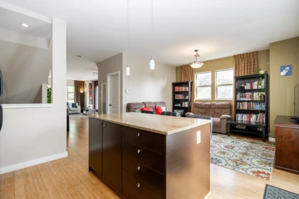 Office / Den Photo of 1 6033 168 Street, Surrey, BC
